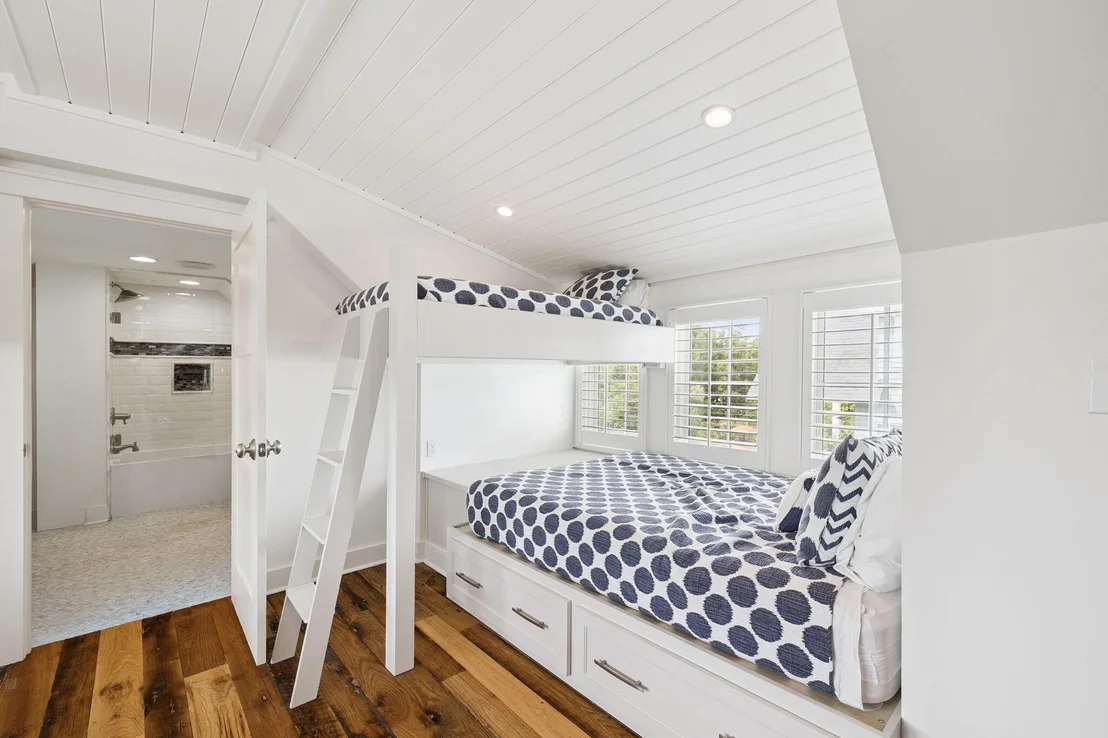 Photo of 13 Madaket Way