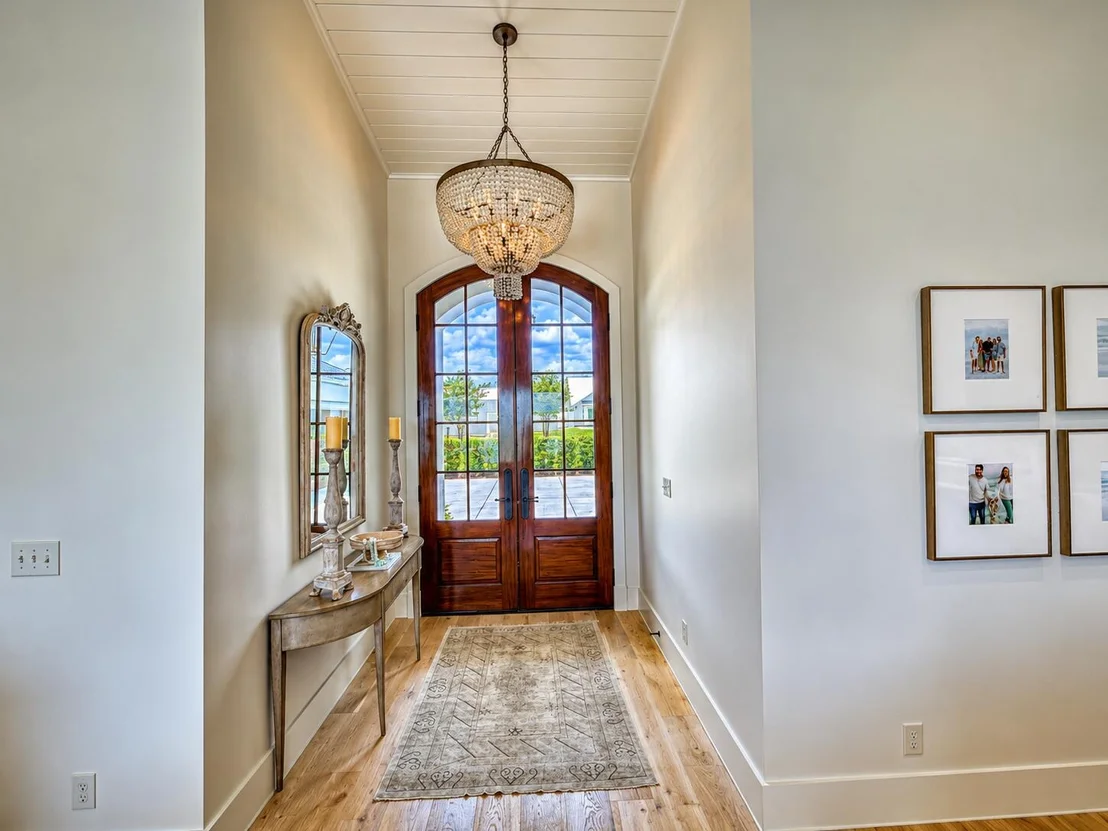 Photo of 932 Shore Drive