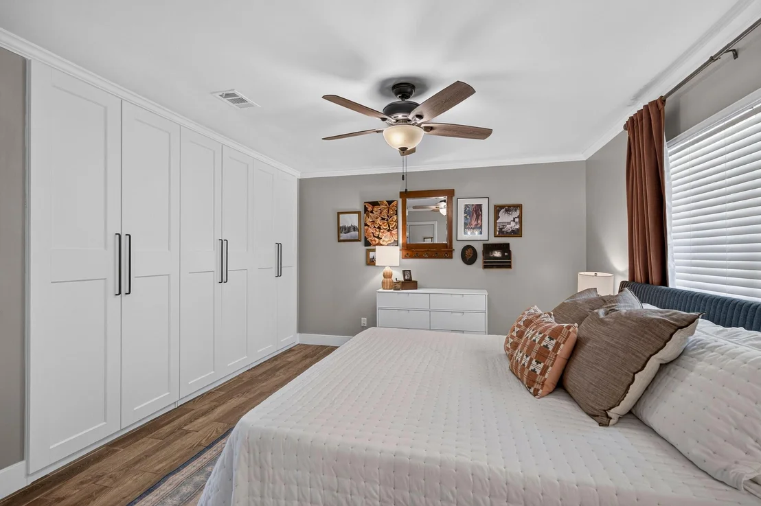 Photo of 403 Spring Lane