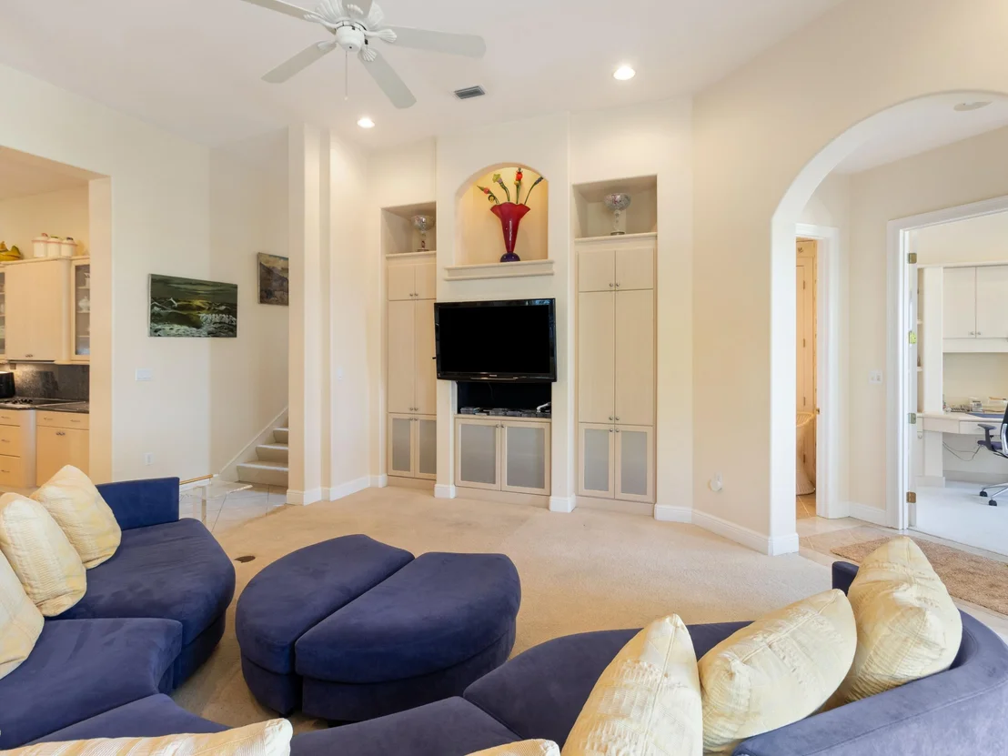 Photo of 923 Lido Circle