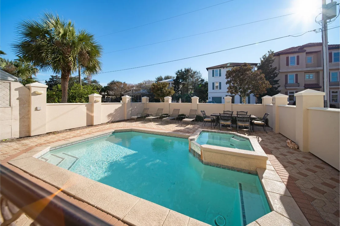 Photo of 116 Sarasota Street