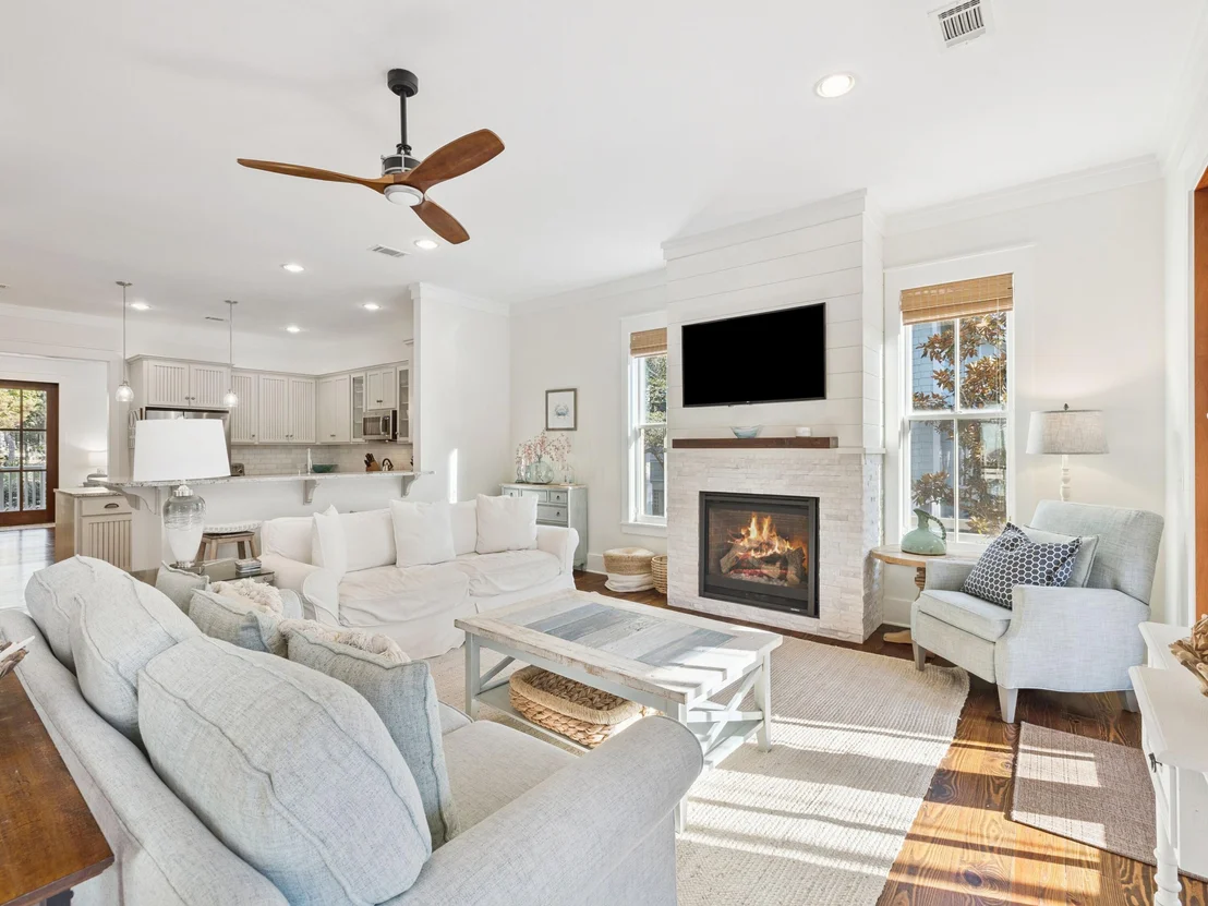 Photo of 384 Red Cedar Way