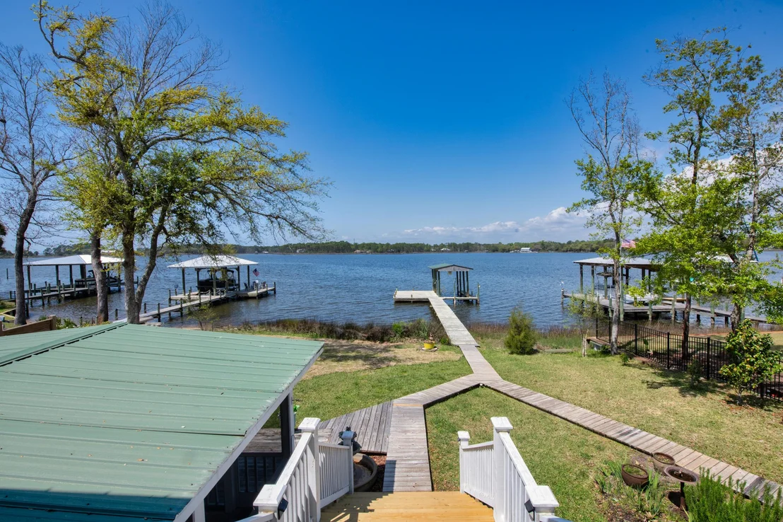 Photo of 1422 Lagrange Road