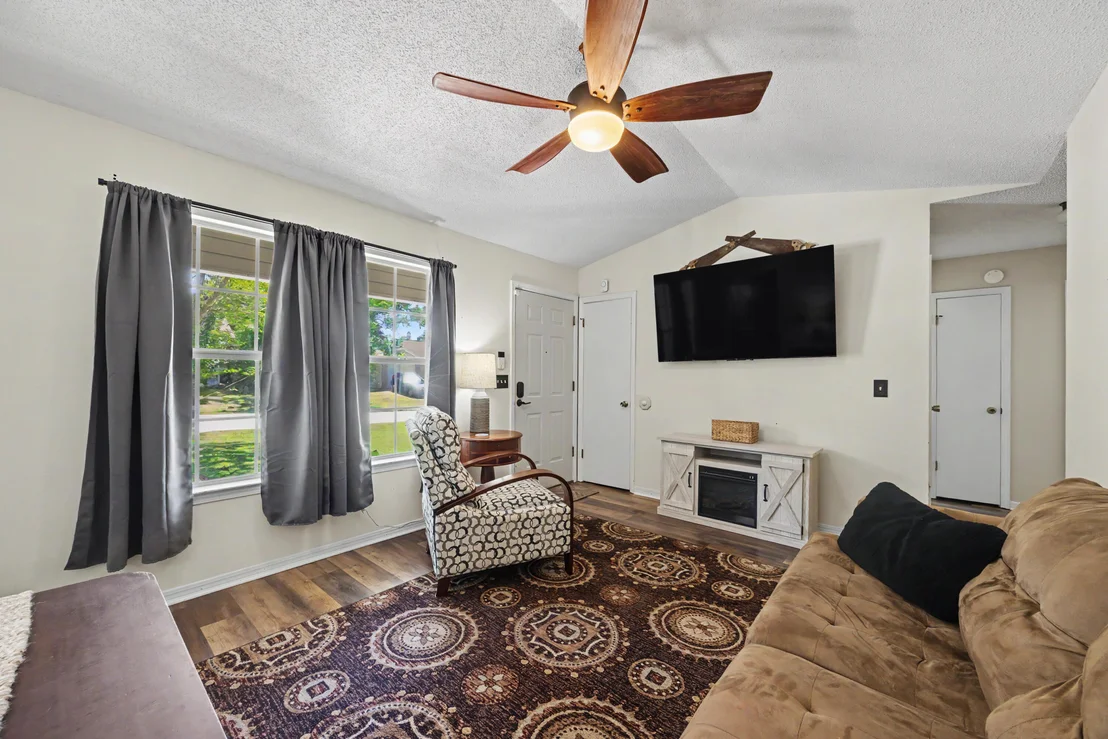 Photo of 226 Southview Drive