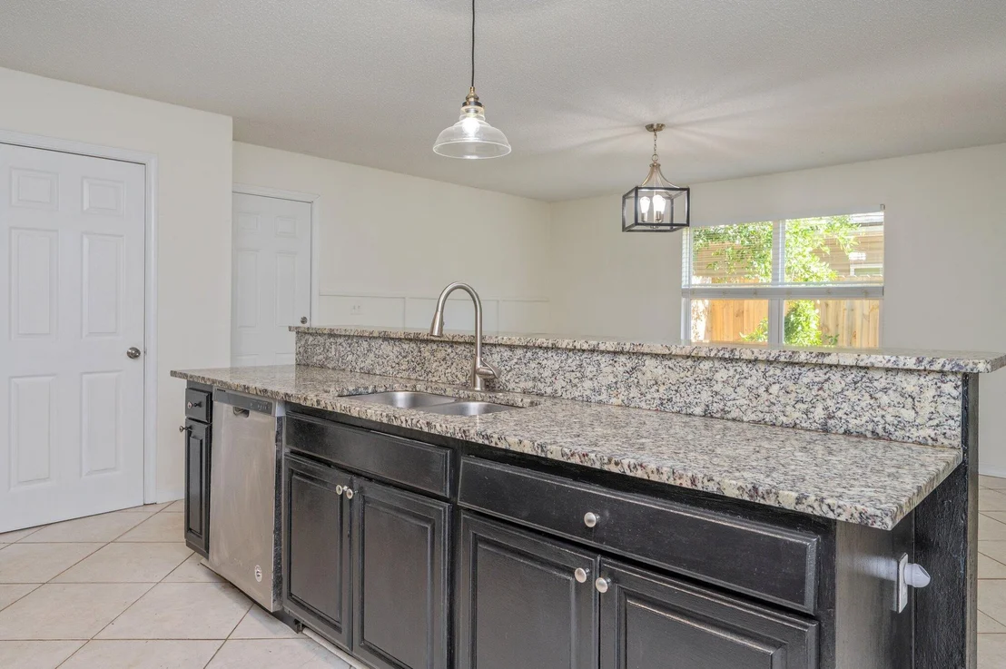 Photo of 5134 S Lake Drive