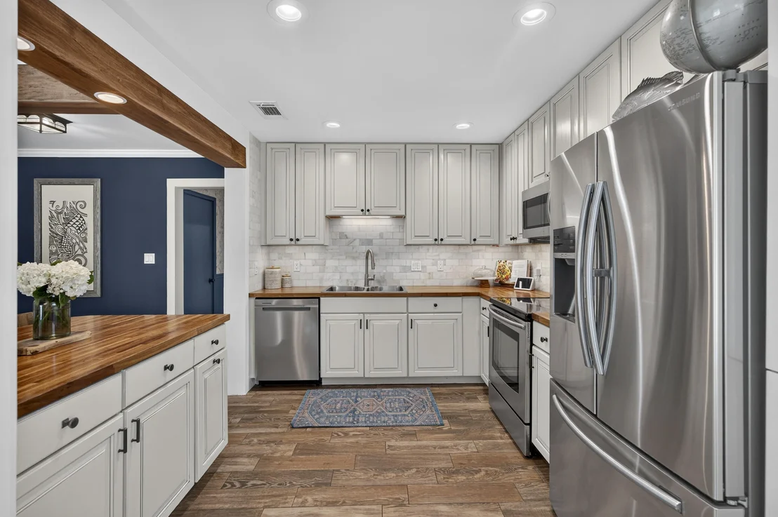 Photo of 403 Spring Lane