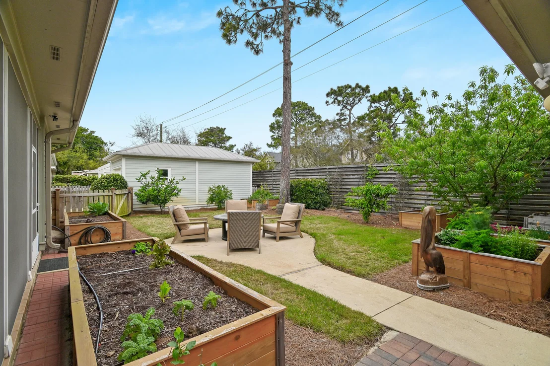 Photo of 2011 Pine Island Circle