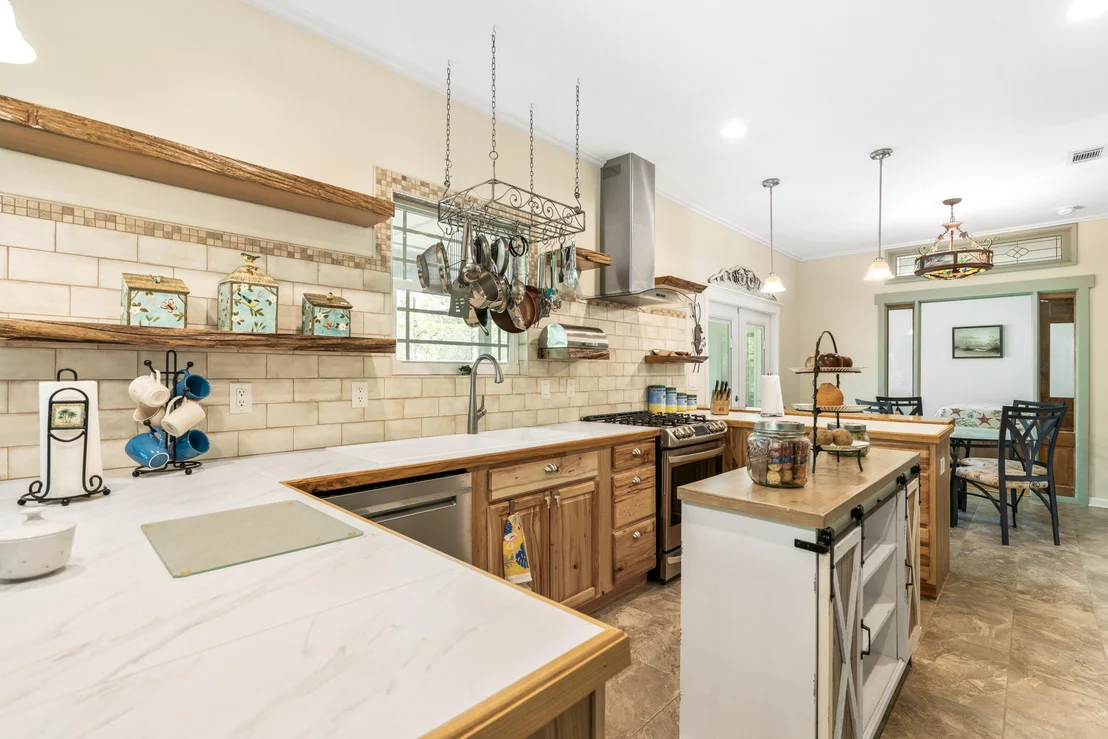 Photo of 528 Bay Grove Road