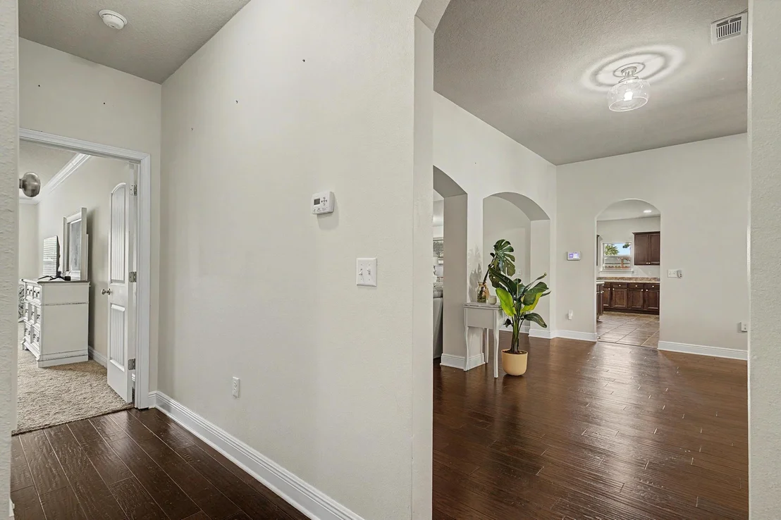 Photo of 9177 Iron Gate Boulevard