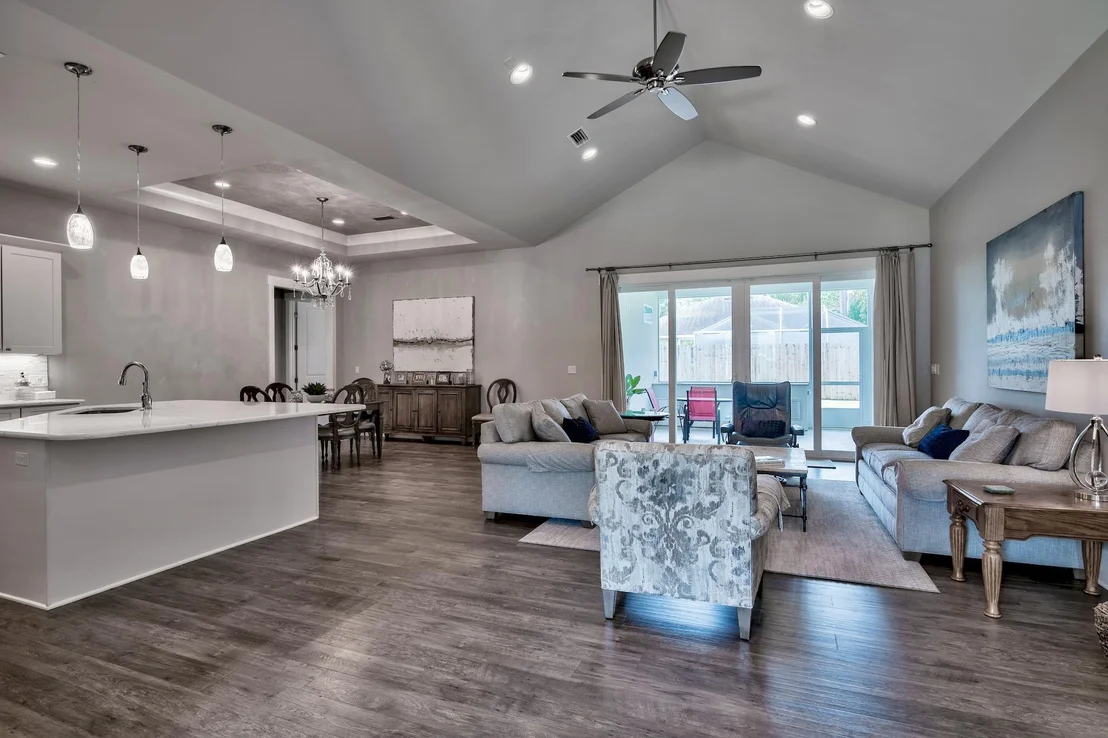 Photo of 989 Forest Shore Drive