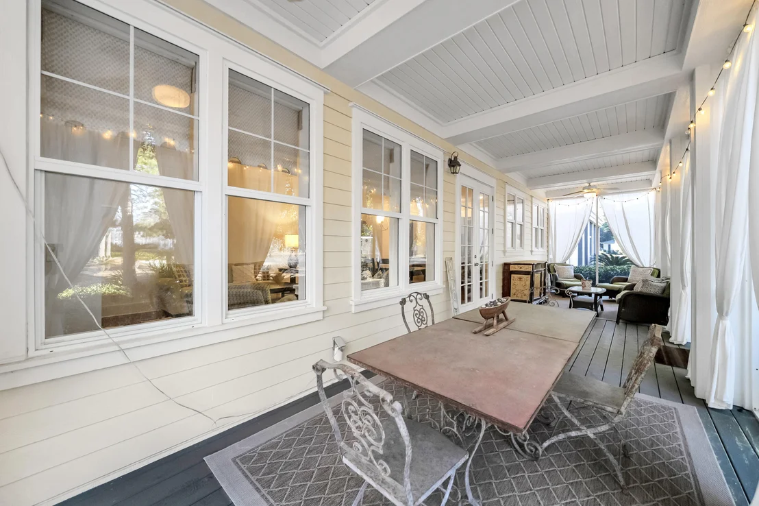 Photo of 1303 Laurel Way