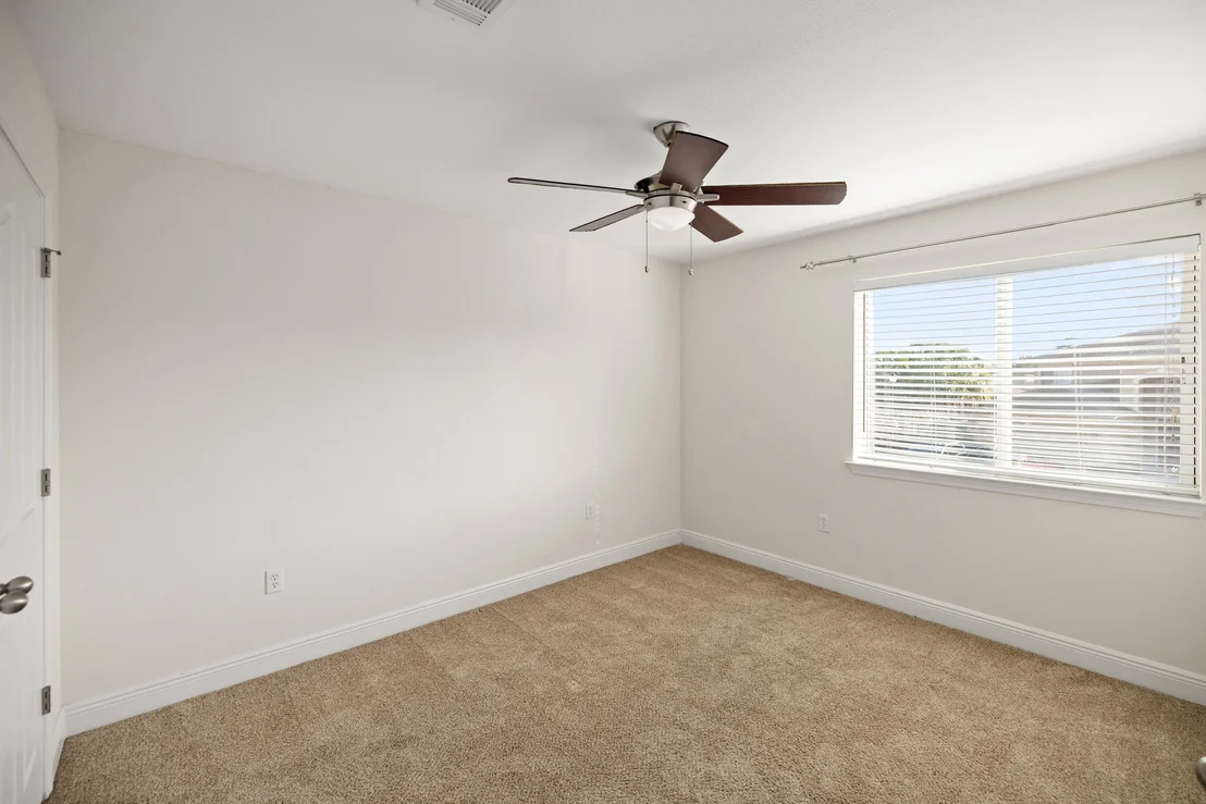 Photo of 876 Solimar Way
