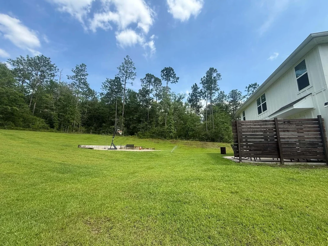 Photo of 6827 Interlachen Lane