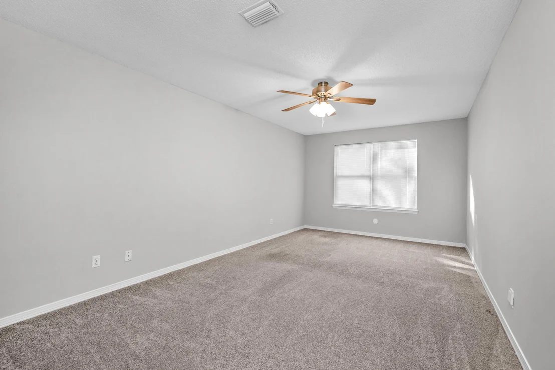 Photo of 106 4th Avenue