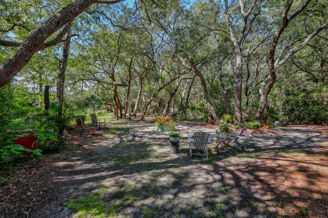 Photo of 11 W Bayou Forest Drive