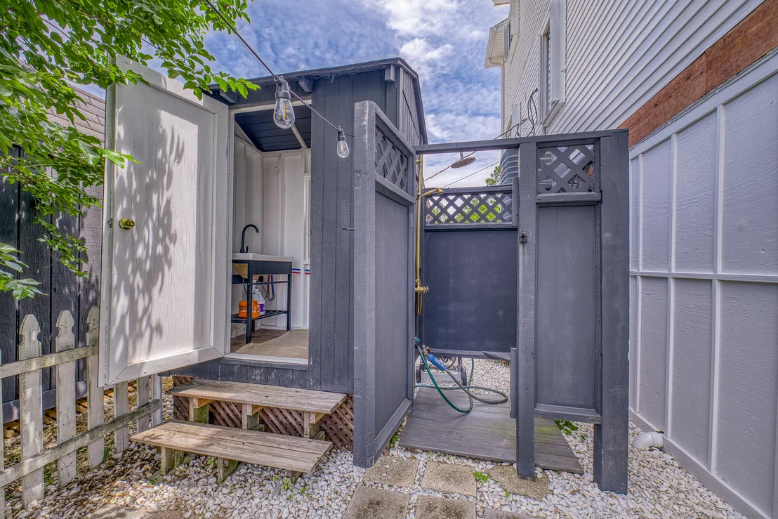 Photo of 1089 Pearson Road