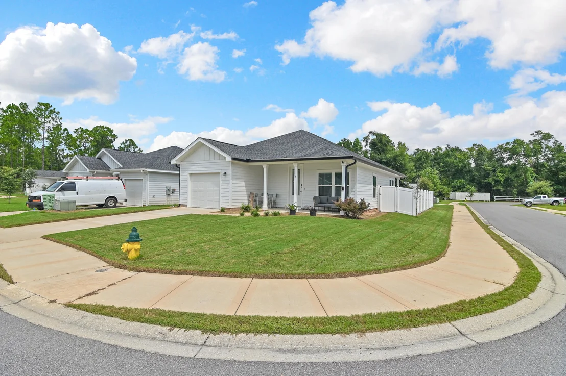 Photo of 8 Alexander Way
