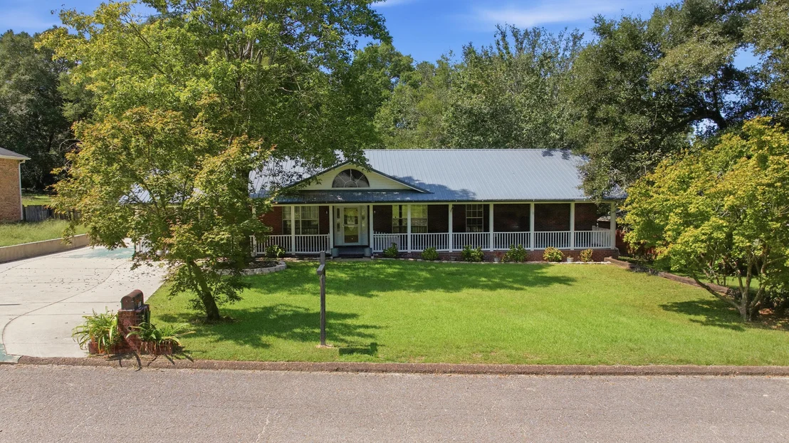 Photo of 111 Arapaho Trail