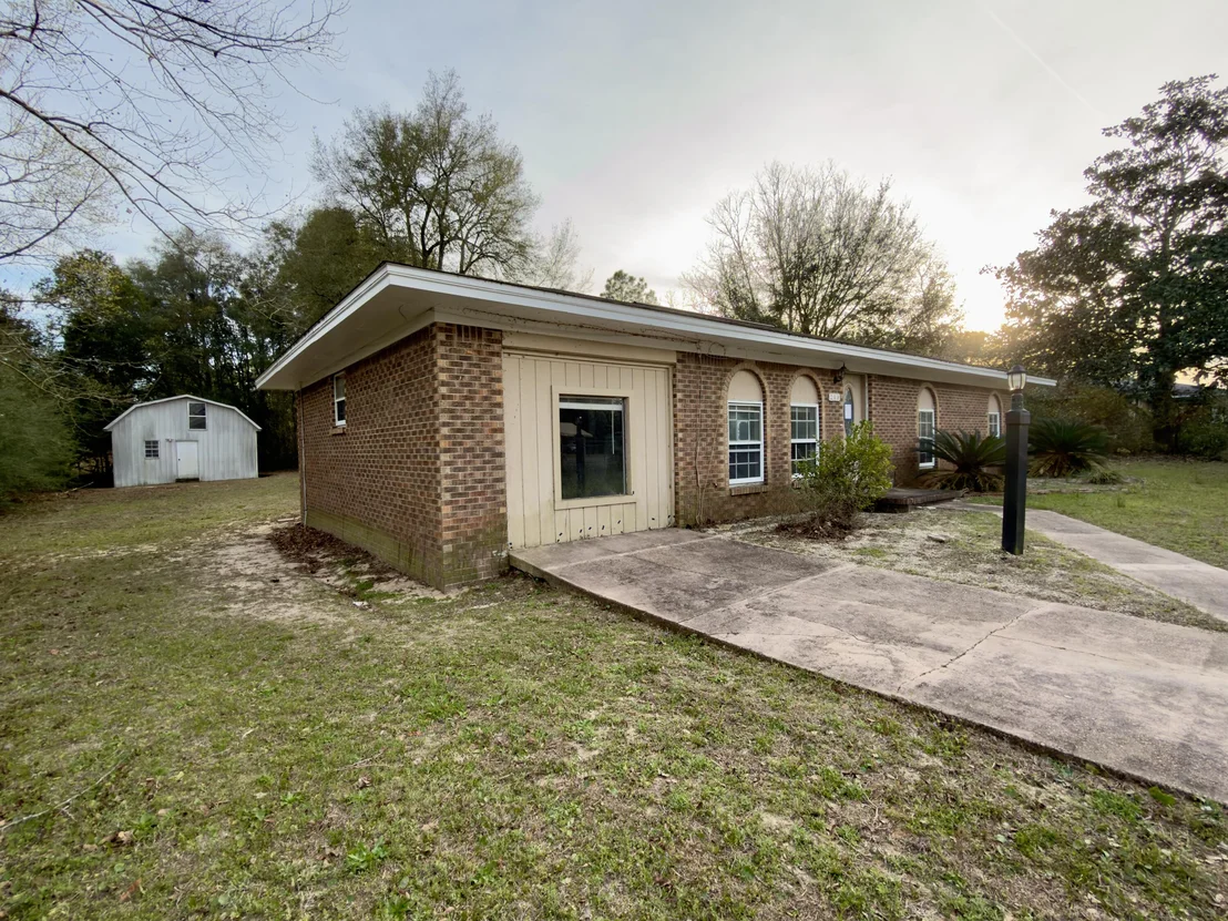 Photo of 208 Forrest Parkway