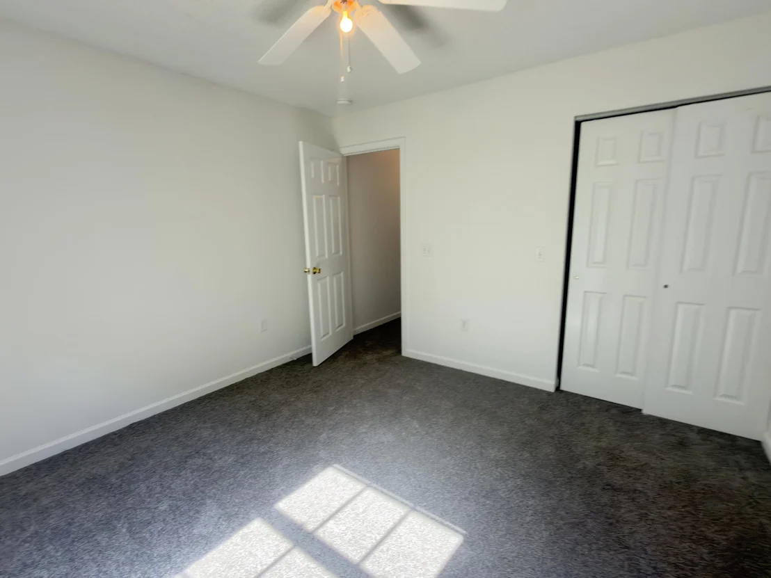 Photo of 5210 Moore Loop