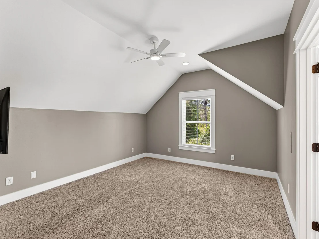 Photo of 328 Madison Circle