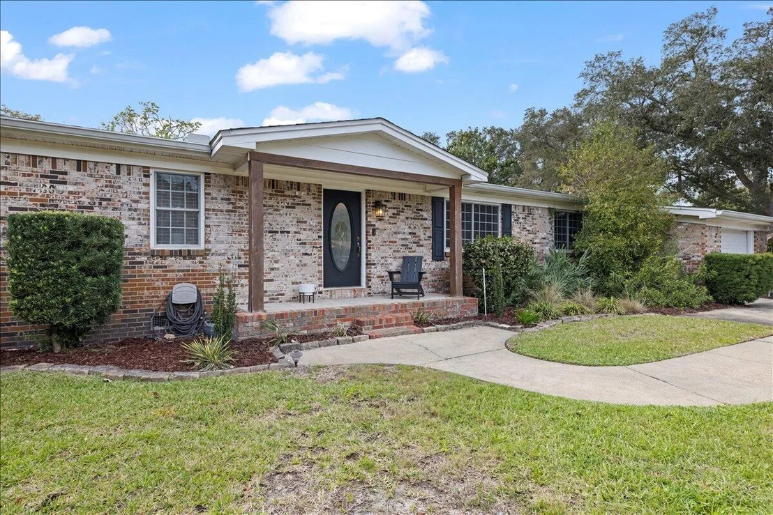 Photo of 809 Jupiter Street