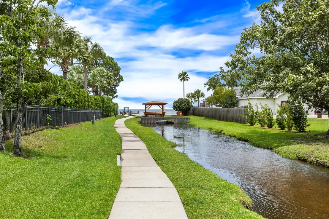 Photo of 204 Bay Tree Drive