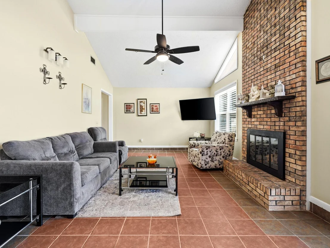 Photo of 4326 Pine Tree Lane