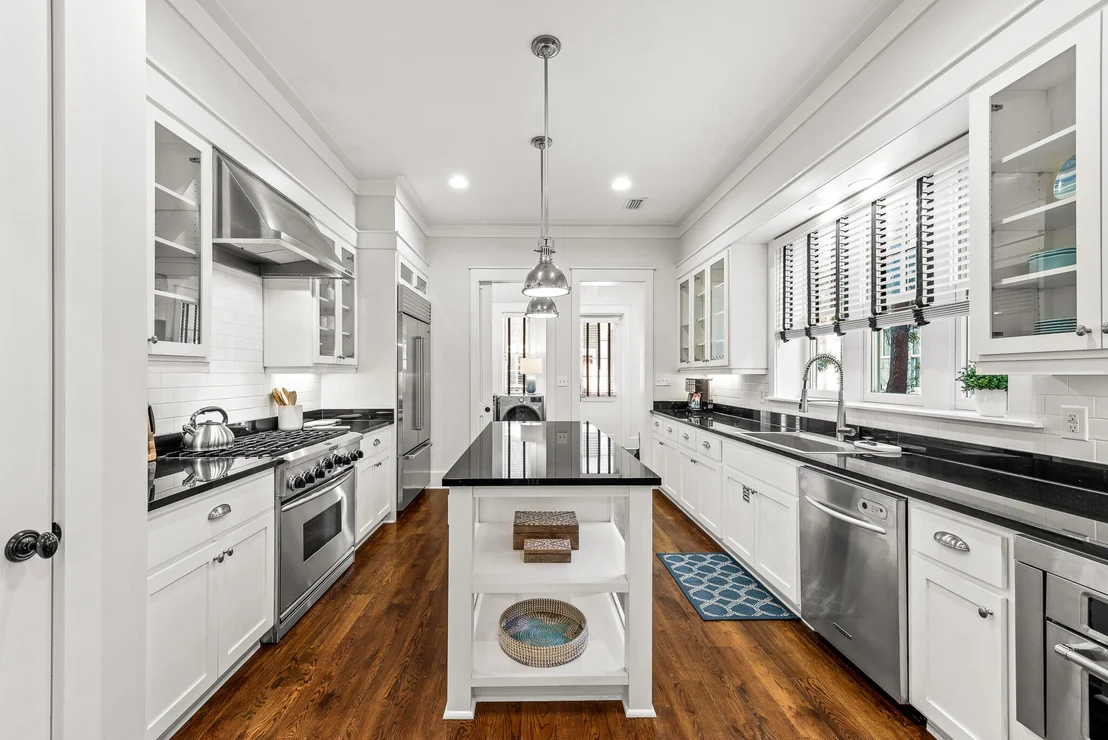 Photo of 30 N Shingle Lane