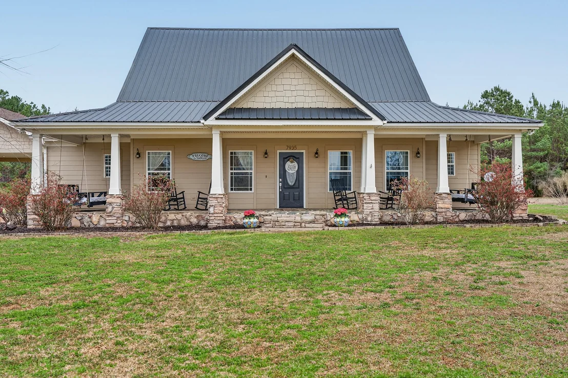 Photo of 7935 Peacock Road