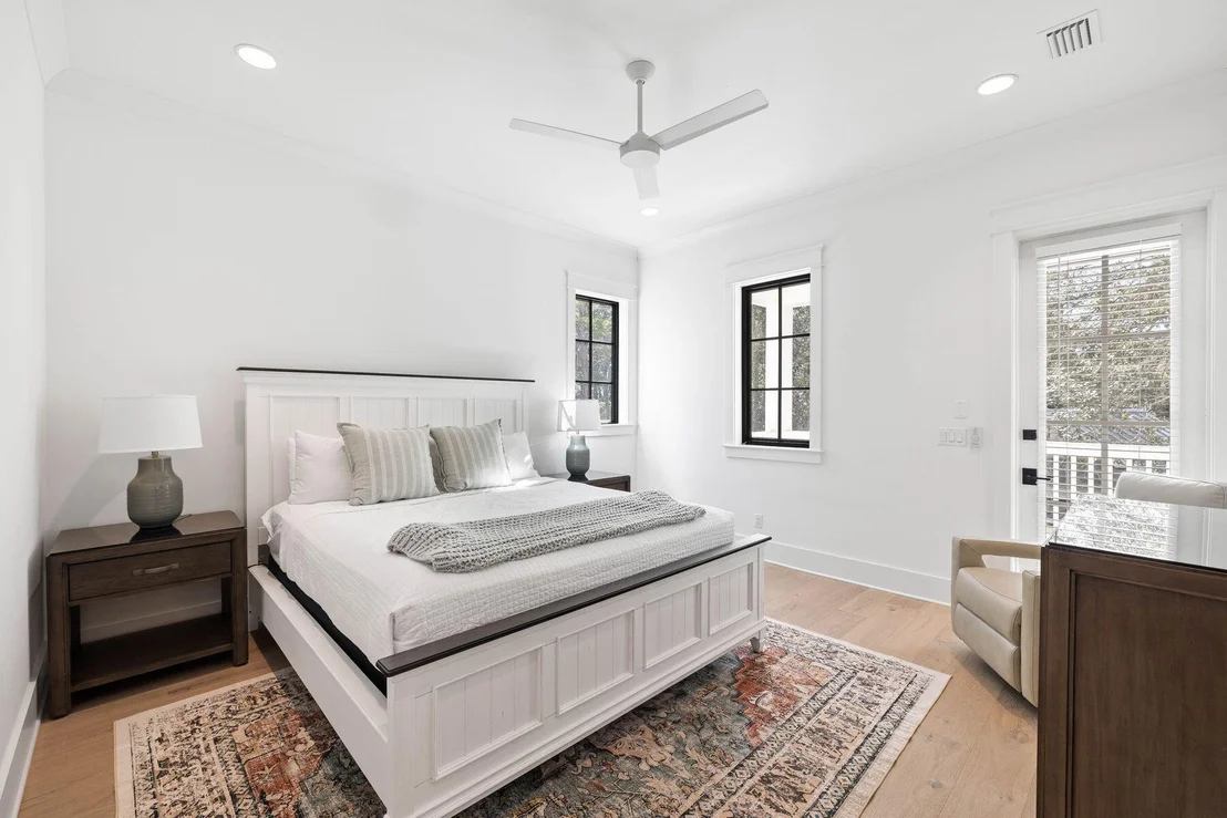 Photo of 42 Grande Pointe Circle