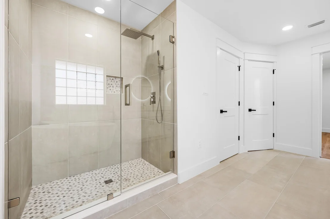 Photo of 209 Emmett Drive