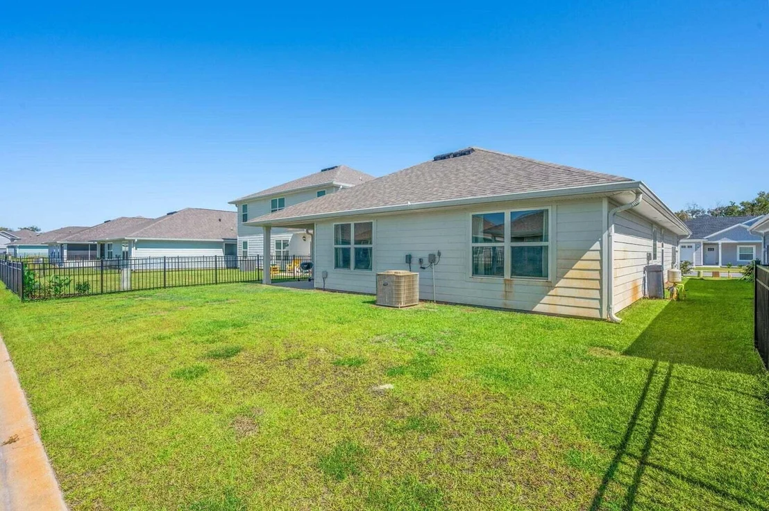 Photo of 103 Riverwalk Circle