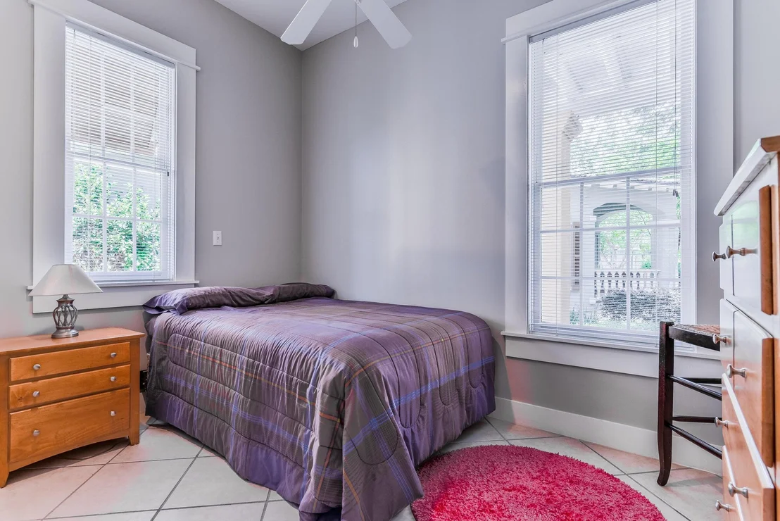 Photo of 100 Rue Martine