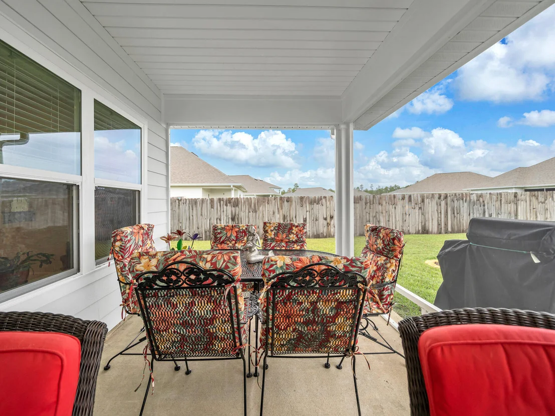 Photo of 131 W Oak Trees Lane