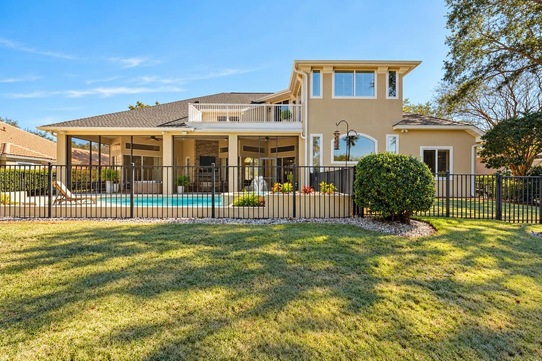 Photo of 4327 Stonebridge Road