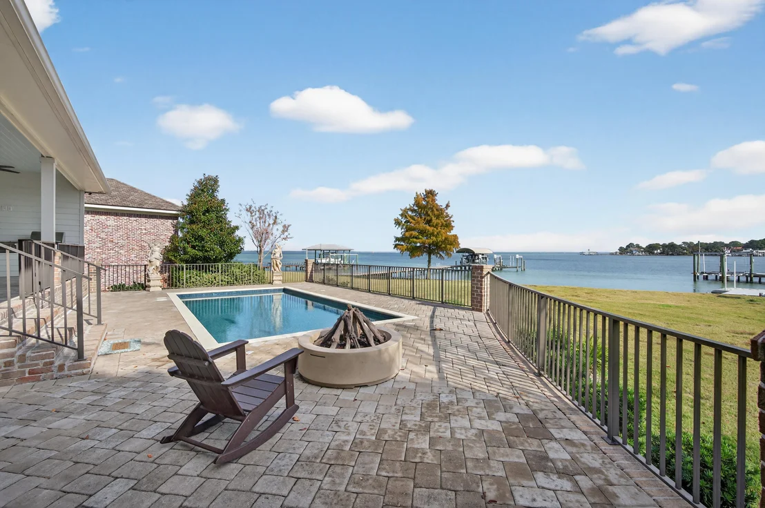 Photo of 901 Peacocks Point Drive