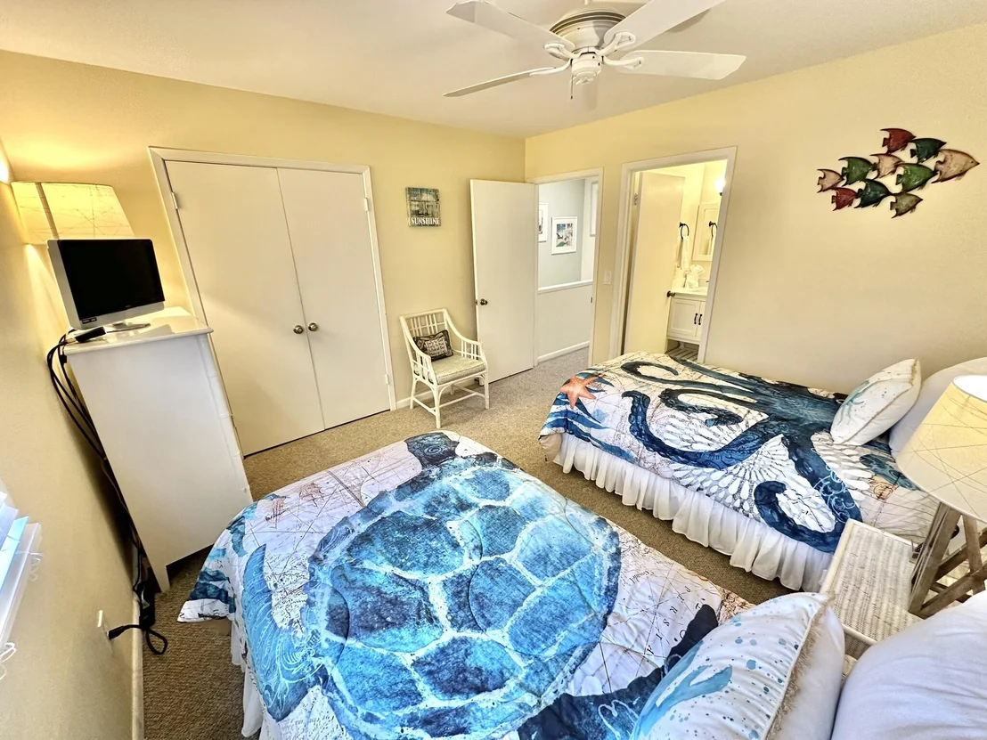 Photo of 5080 Beachwalk Way