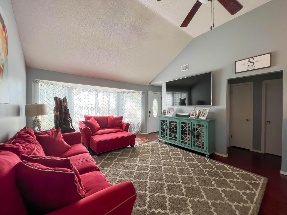 Photo of 2137 Hillary Lane
