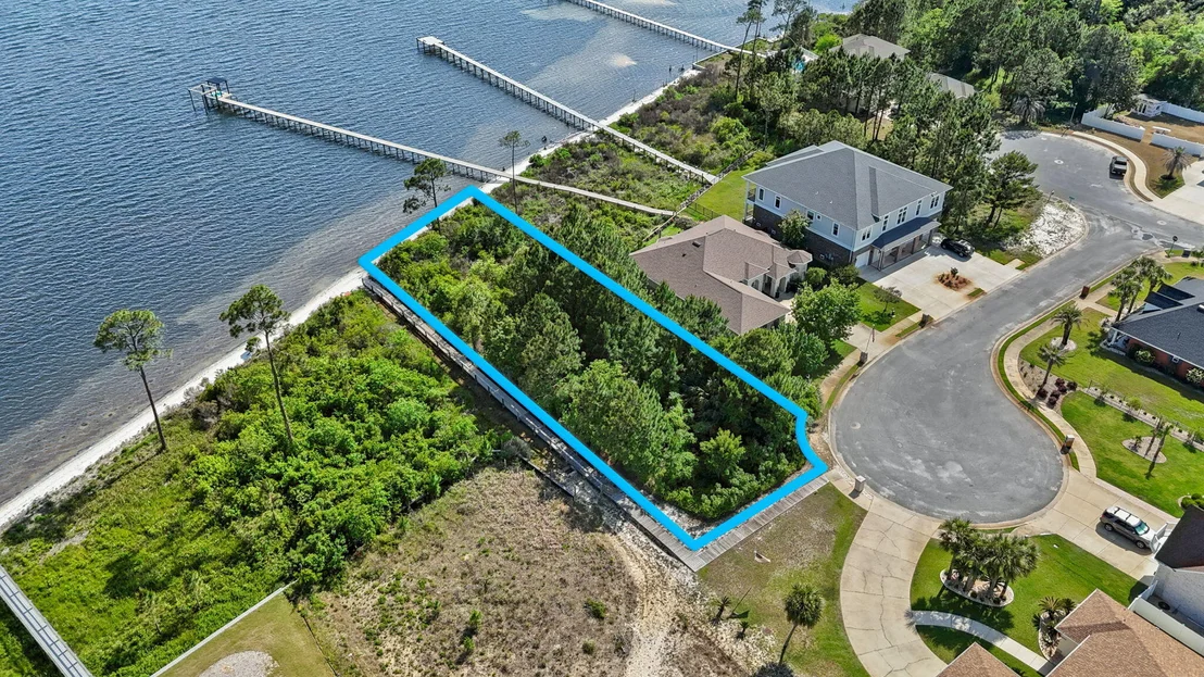 Photo of 7475 Soundshore Drive