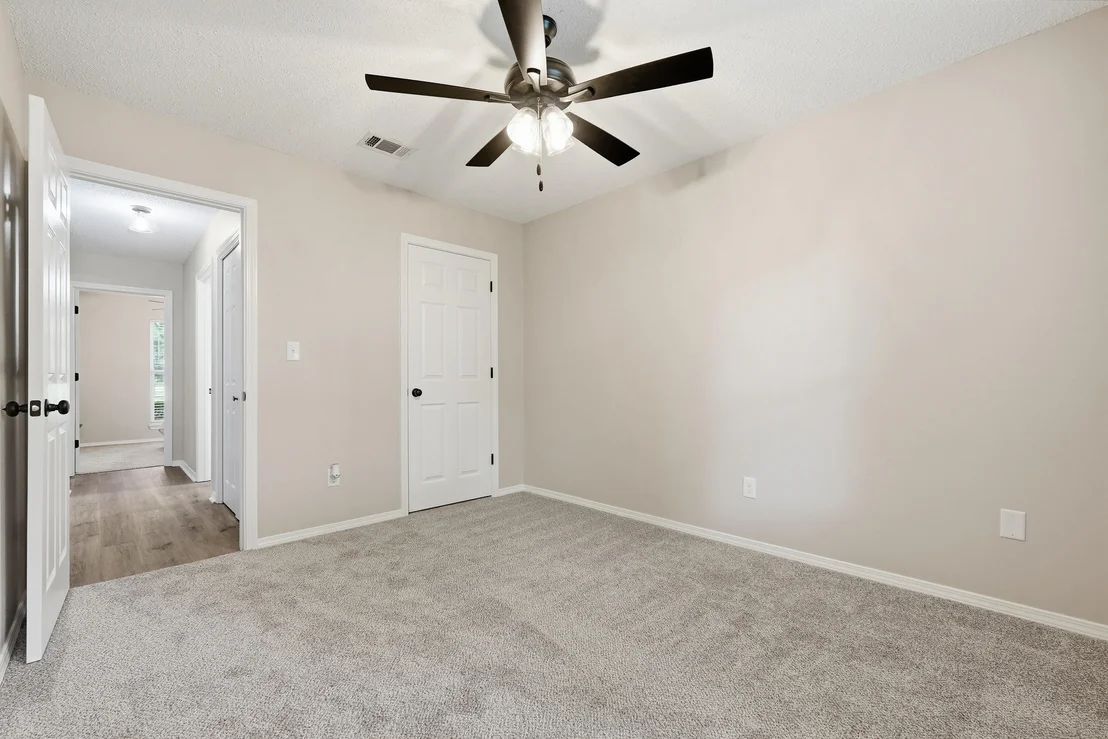 Photo of 2806 Wilson Lane