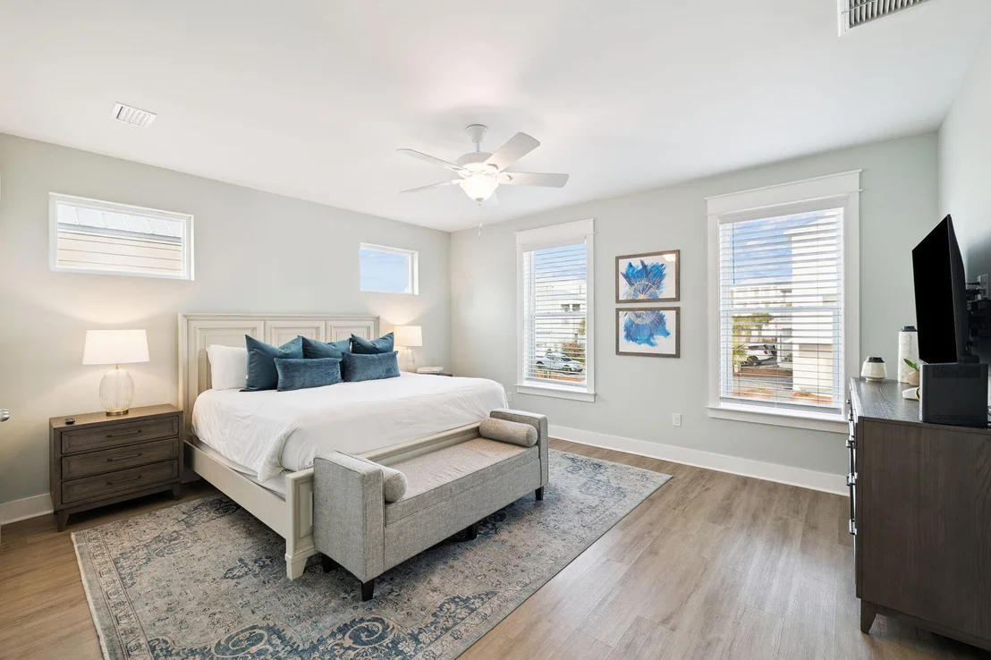 Photo of 345 Dolphin Drive