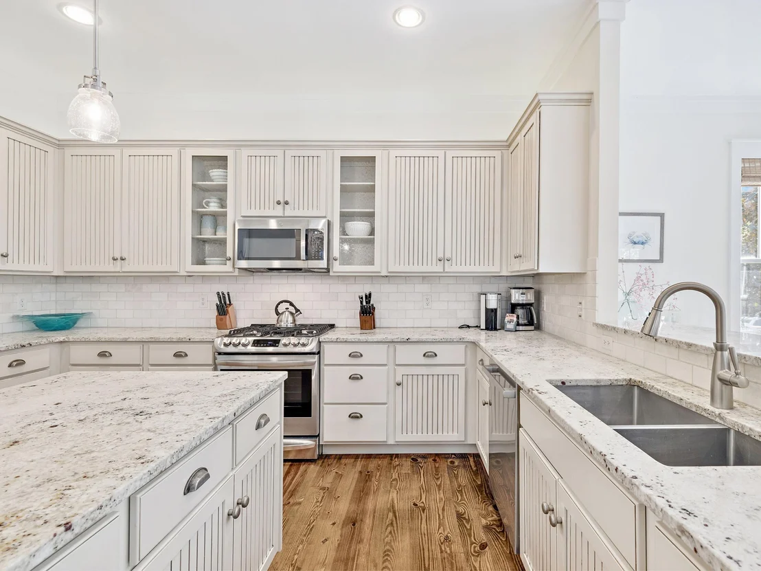 Photo of 384 Red Cedar Way
