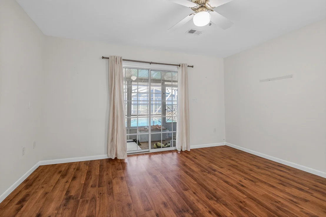Photo of 186 Bayshore Drive