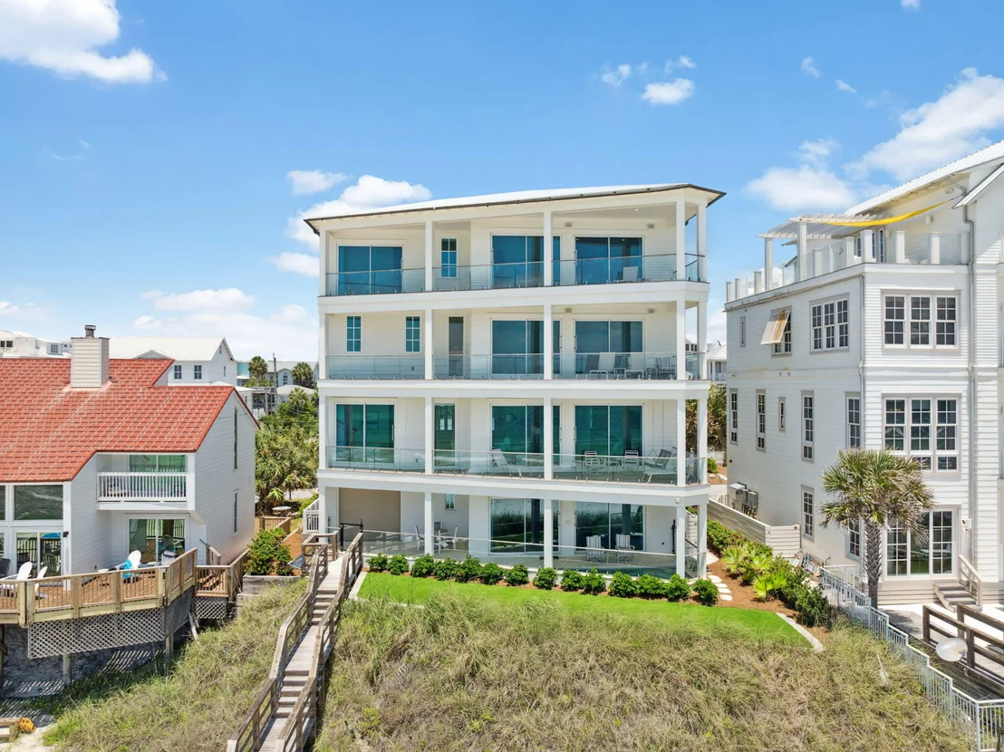 Photo of 323 Pompano Street
