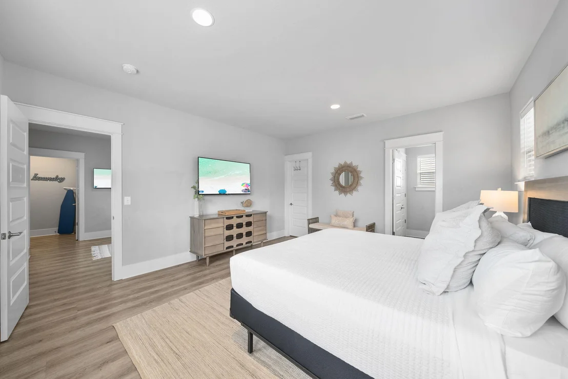 Photo of 251 Gulfview Circle