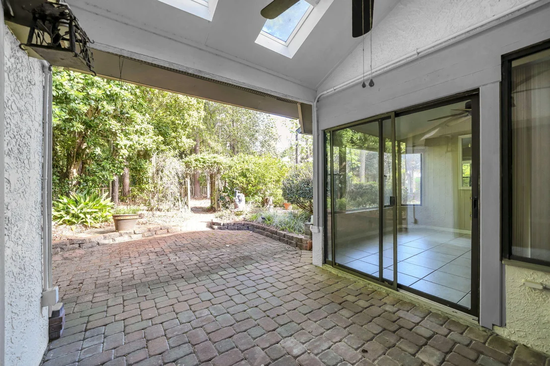Photo of 129 Gleneagles Drive