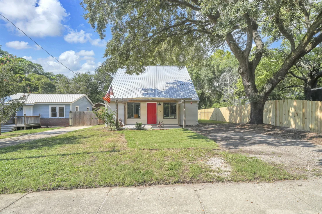 Photo of 617 2nd Street