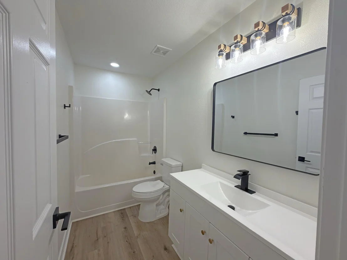 Photo of 6121 Robin Road