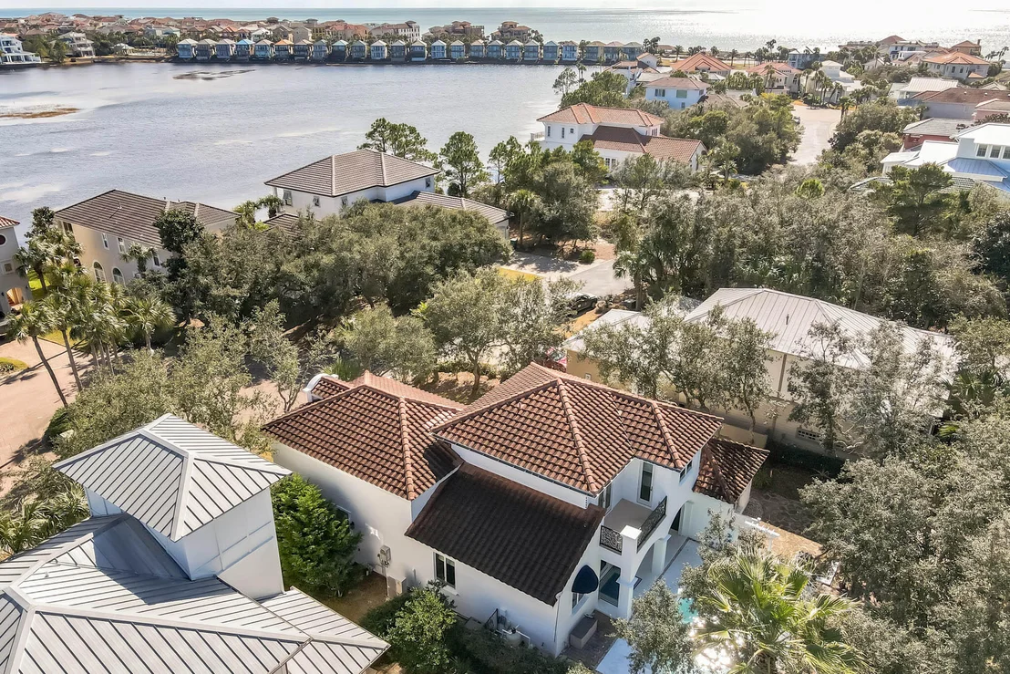 Photo of 100 Vista Bluffs